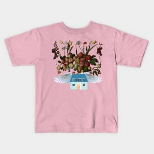 Flying Fruit Home | Fruits | Apples | Pears | Peaches | Funny Kids T-Shirt